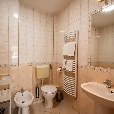 Mooi Panzió 3*
